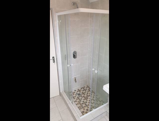 6 BEDROOM HOUSE SOLD IN MONTFORD
